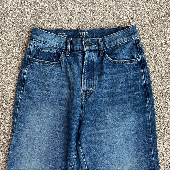 a.n.a High Rise Vintage Straight Leg Jeans Medium Wash, Size 4 - Picture 2 of 9